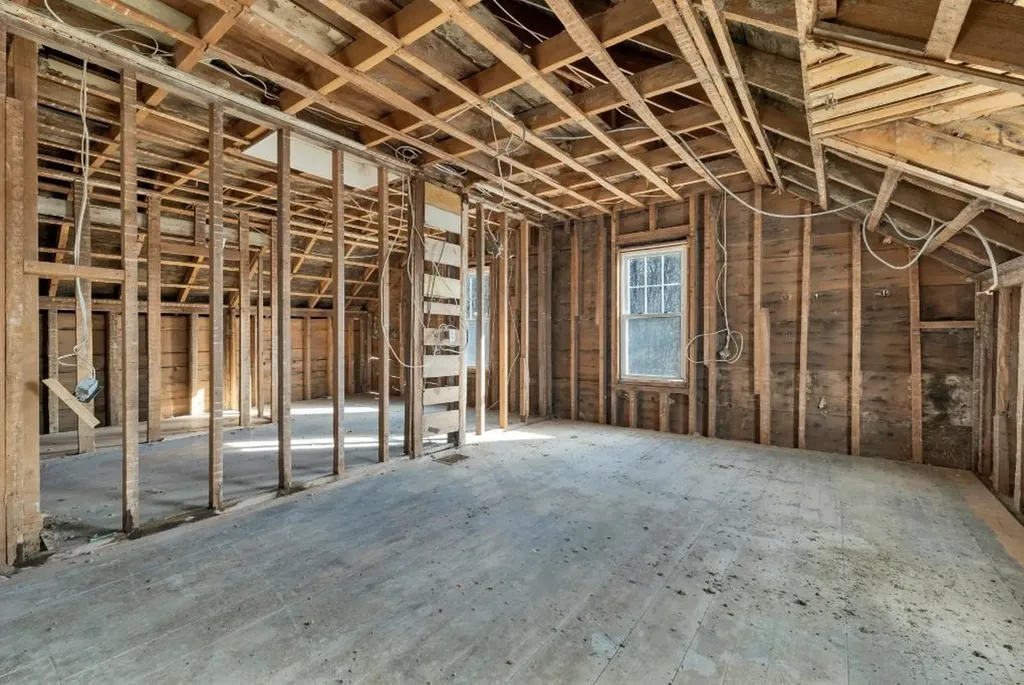 68 Taylor Road Sanbornton NH 03269