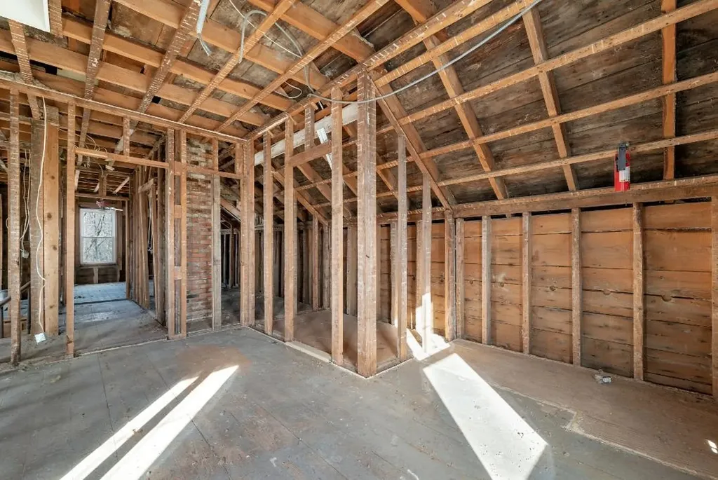 68 Taylor Road Sanbornton NH 03269