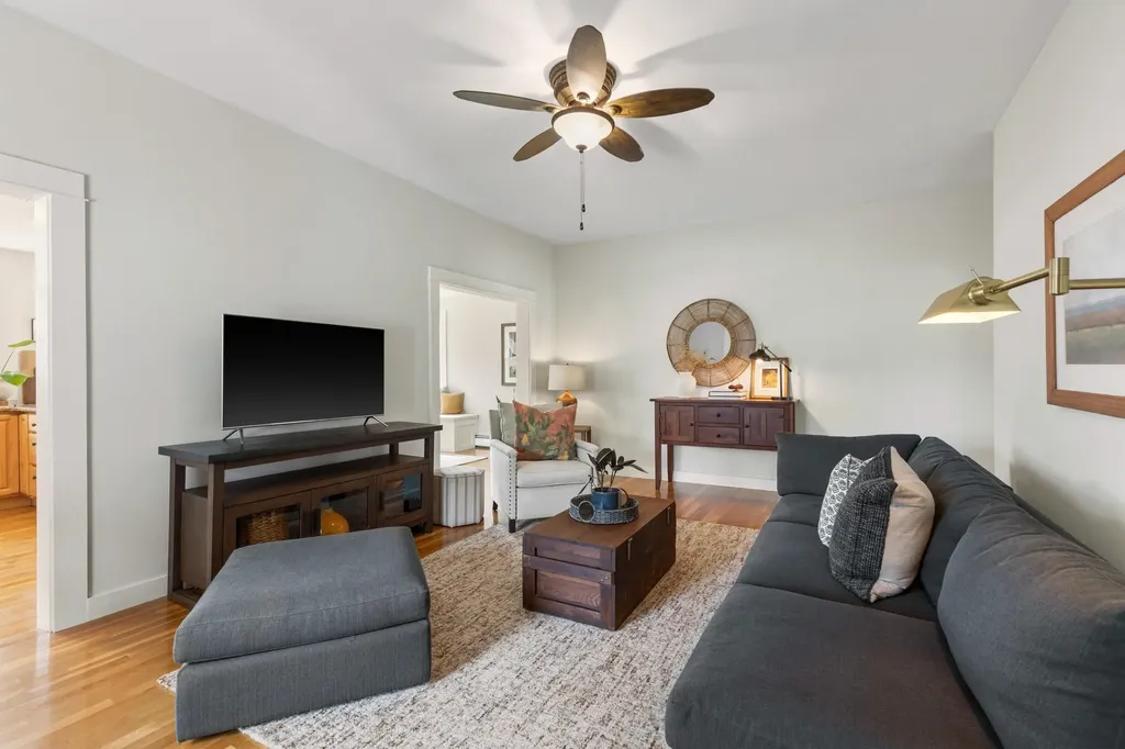 159 Woodbury Avenue Portsmouth NH 03801