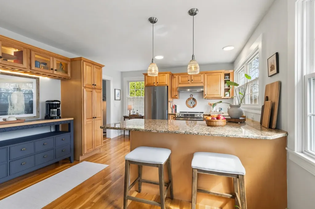 159 Woodbury Avenue Portsmouth NH 03801