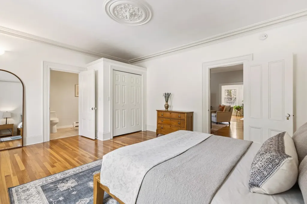 159 Woodbury Avenue Portsmouth NH 03801