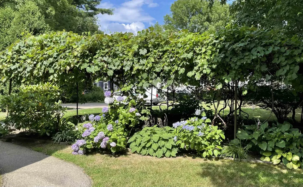 159 Woodbury Avenue Portsmouth NH 03801