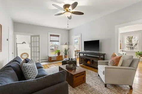 159 Woodbury Avenue Portsmouth NH 03801