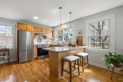 159 Woodbury Avenue Portsmouth NH 03801