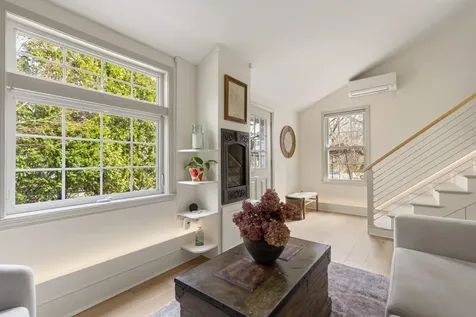 159 Woodbury Avenue Portsmouth NH 03801