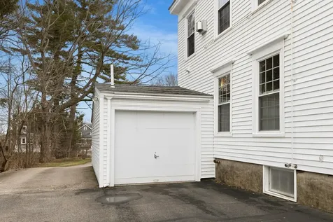 159 Woodbury Avenue Portsmouth NH 03801