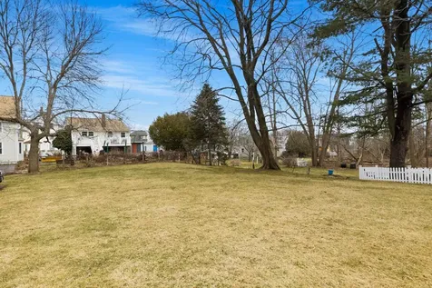 159 Woodbury Avenue Portsmouth NH 03801