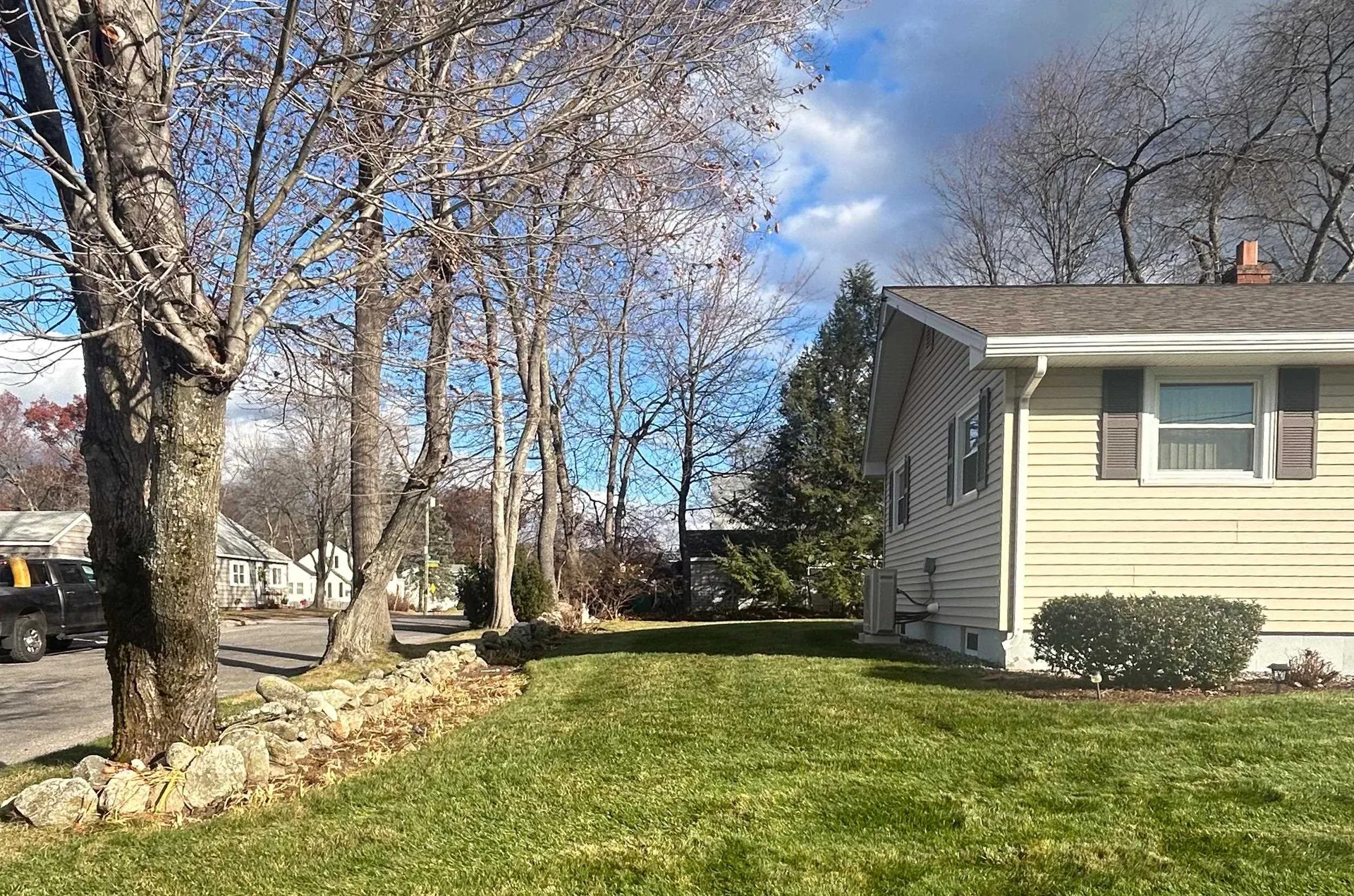 155 Woodbine Avenue Manchester NH 03109