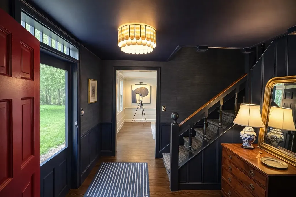 11 Strawberry Hill Brattleboro VT 05301