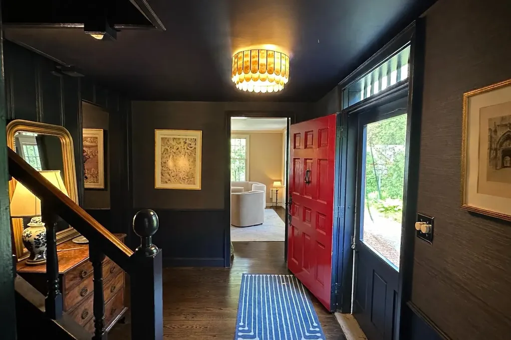 11 Strawberry Hill Brattleboro VT 05301