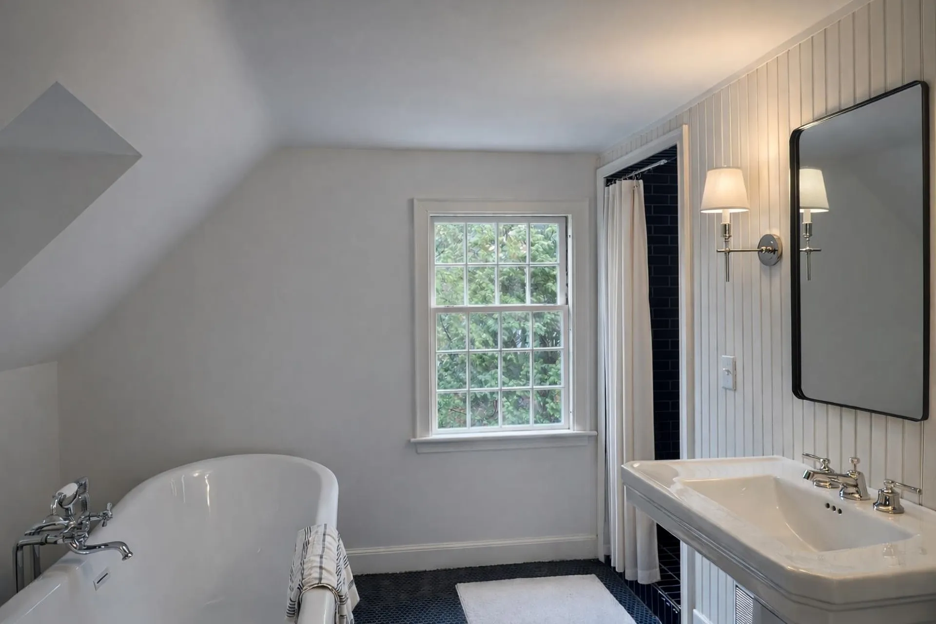 11 Strawberry Hill Brattleboro VT 05301