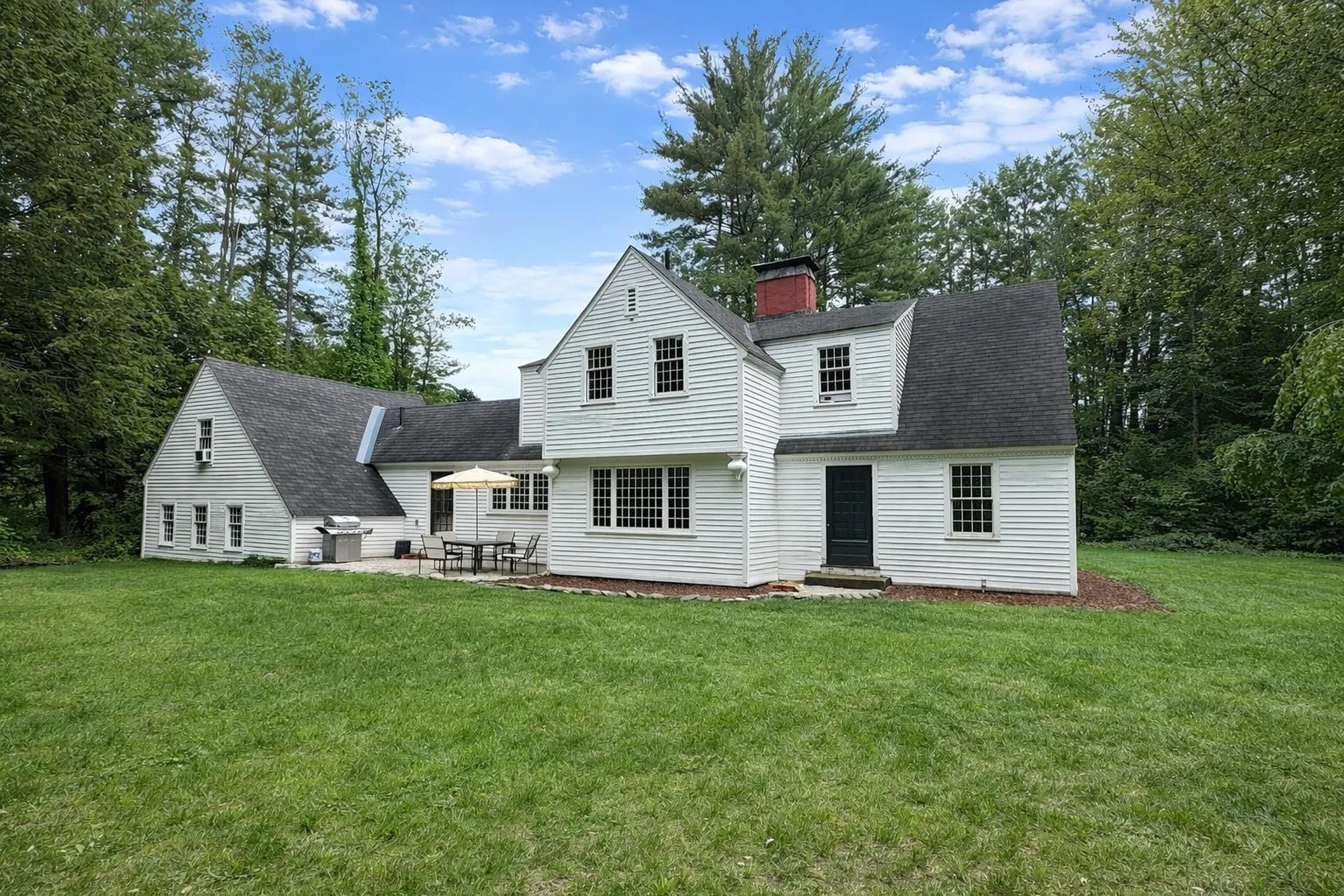 11 Strawberry Hill Brattleboro VT 05301