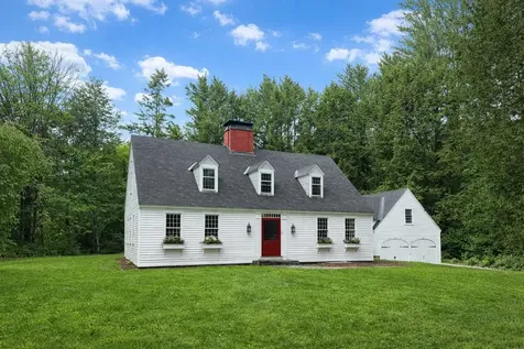 11 Strawberry Hill Brattleboro VT 05301