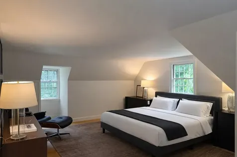 11 Strawberry Hill Brattleboro VT 05301