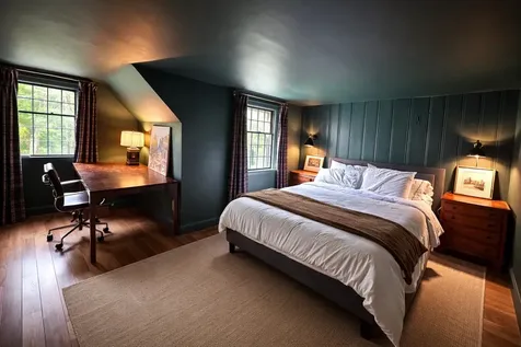 11 Strawberry Hill Brattleboro VT 05301