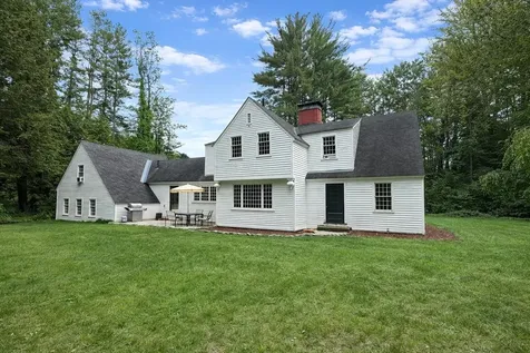 11 Strawberry Hill Brattleboro VT 05301