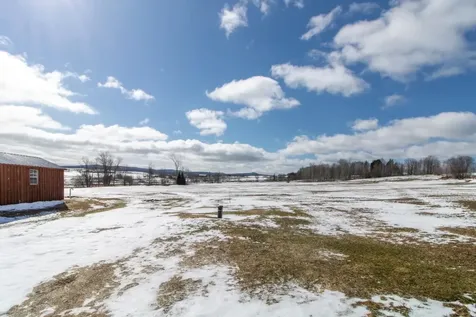 1501 Searles Road Newport Town VT 05857