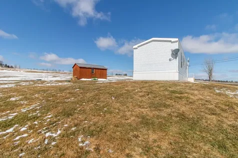 1501 Searles Road Newport Town VT 05857