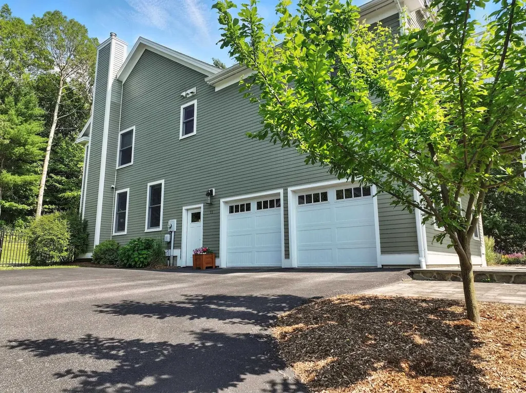 71 Lilly Creek Lane Shelburne VT 05482