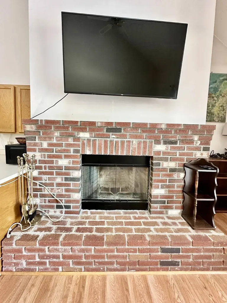 64 Davis Road Plymouth NH 03264