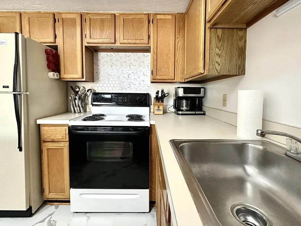 64 Davis Road Plymouth NH 03264