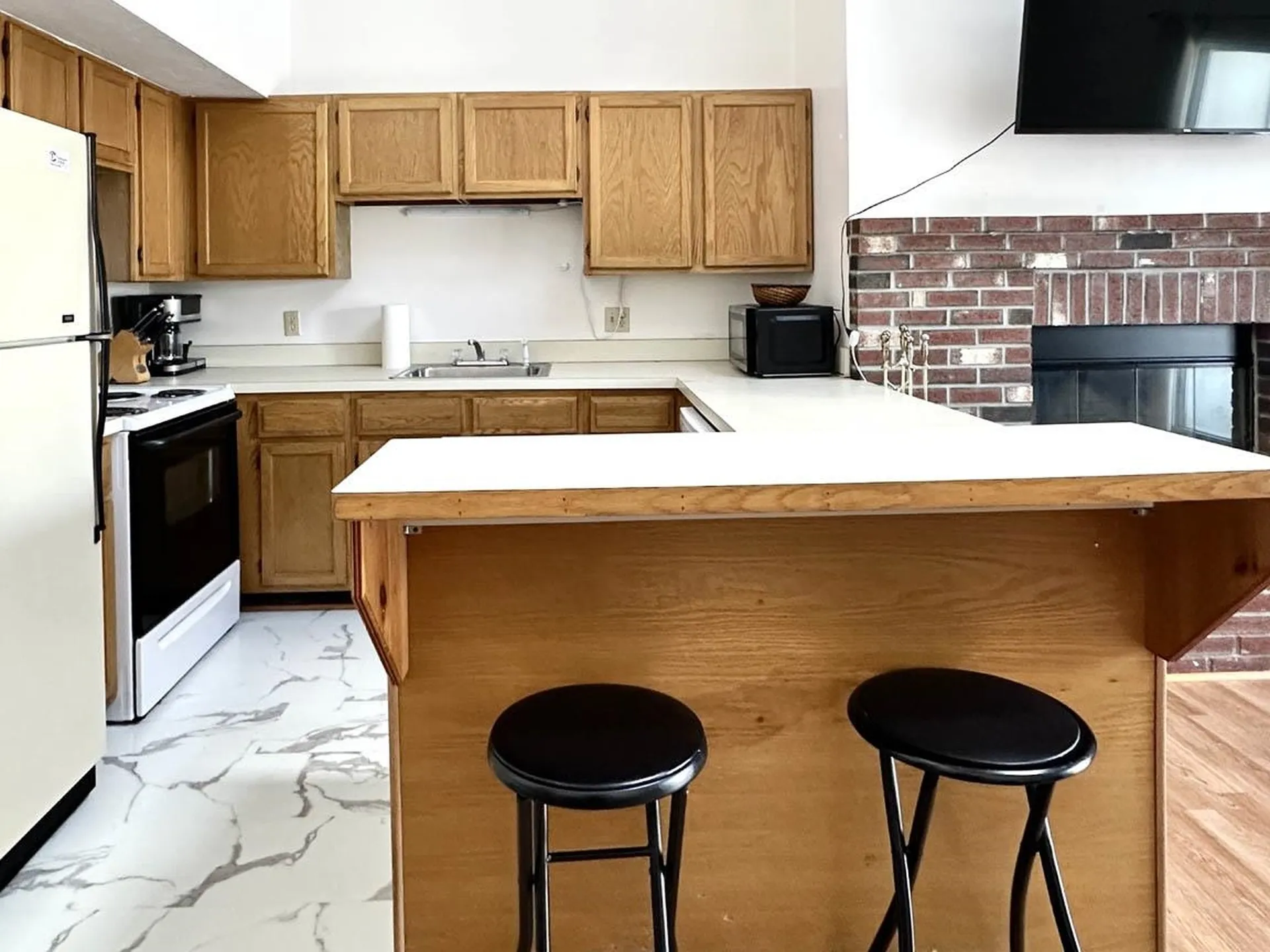 64 Davis Road Plymouth NH 03264