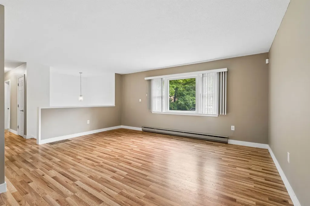 20 Tenley Drive Lebanon NH 03784