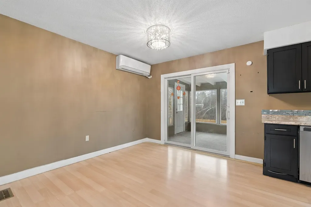 20 Tenley Drive Lebanon NH 03784