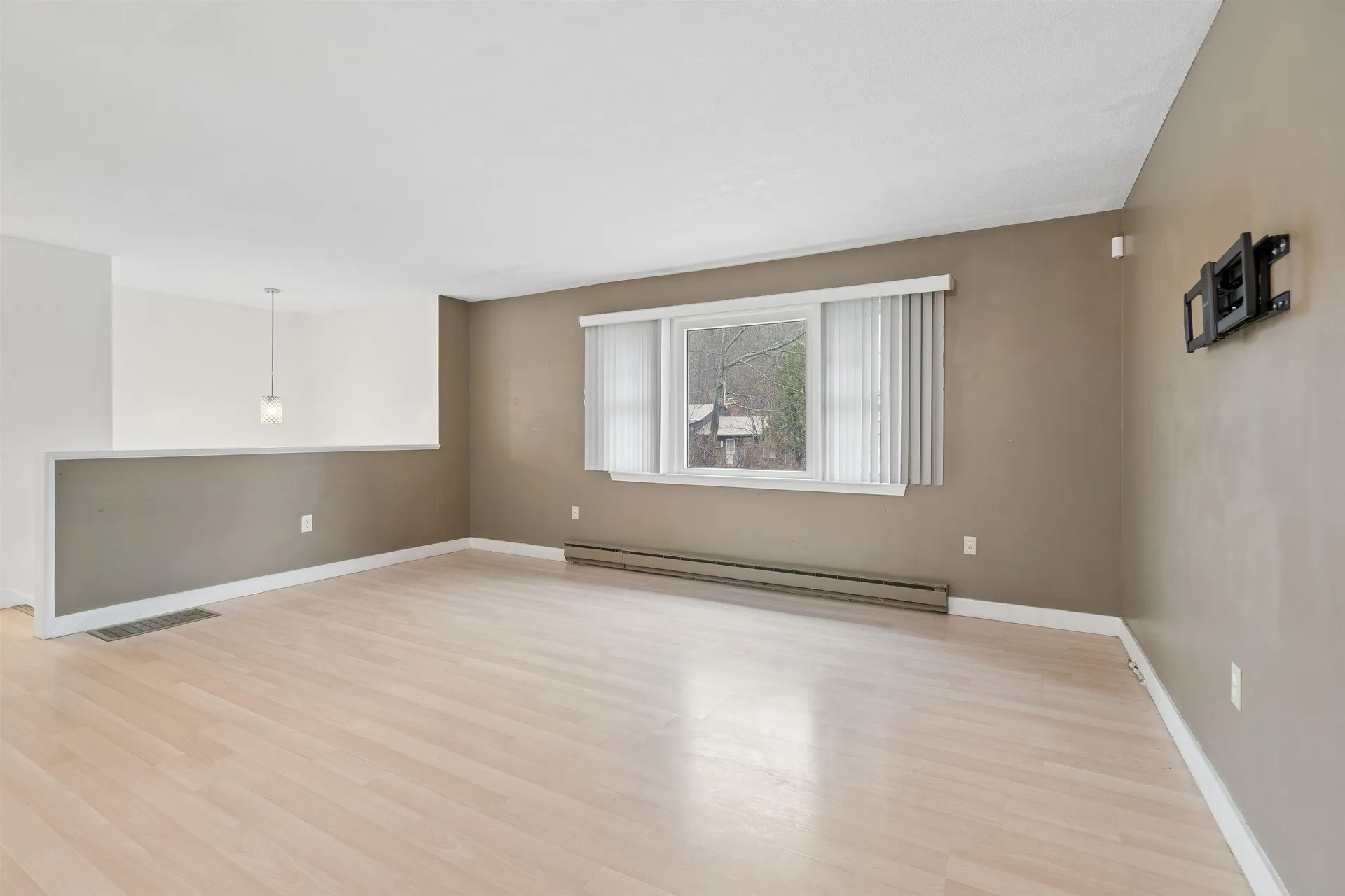 20 Tenley Drive Lebanon NH 03784