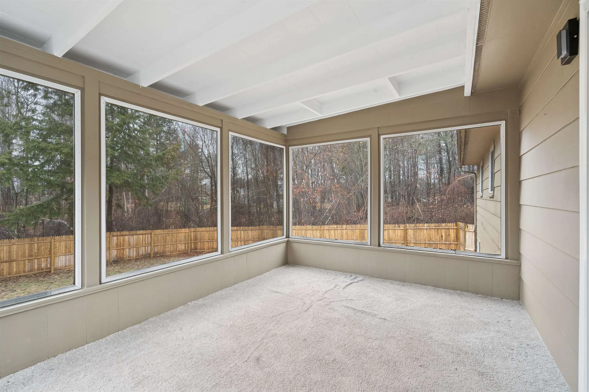 20 Tenley Drive Lebanon NH 03784