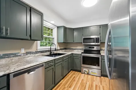 20 Tenley Drive Lebanon NH 03784
