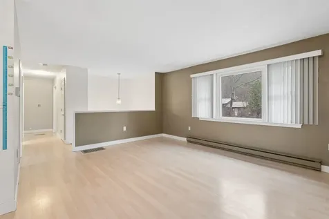 20 Tenley Drive Lebanon NH 03784