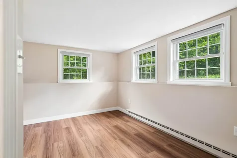 20 Tenley Drive Lebanon NH 03784