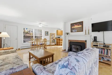 7 Patriots Way Ossipee NH 03814