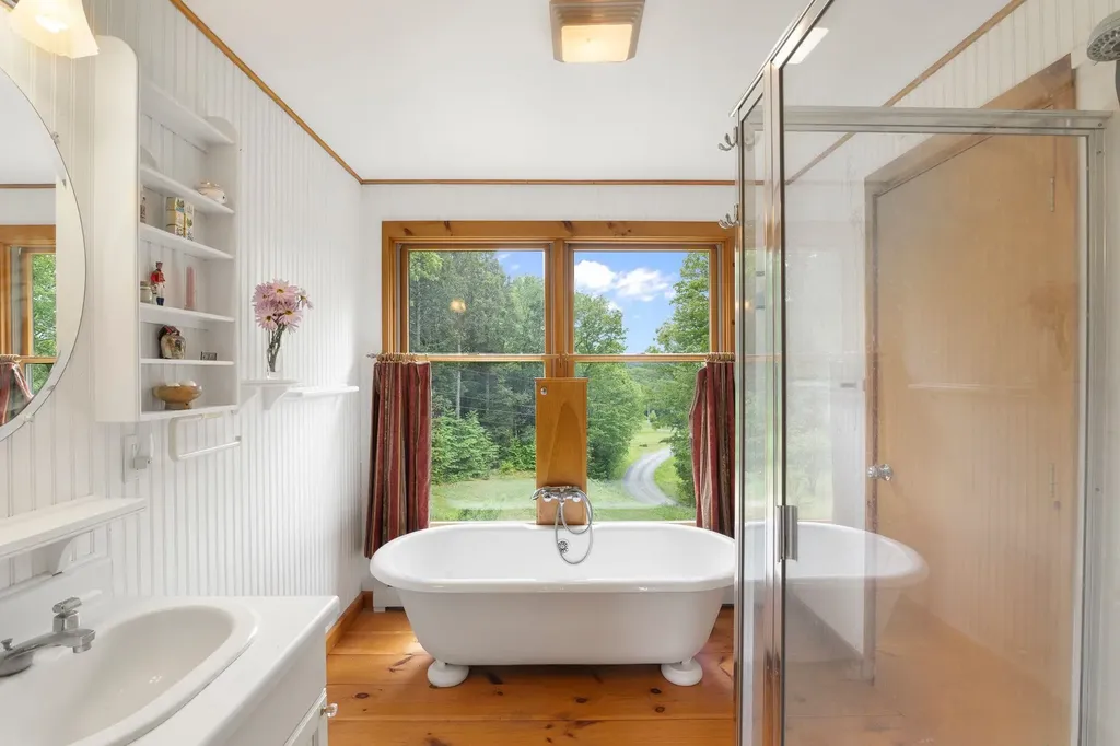 104 Juniper Ridge Road Brattleboro VT 05301