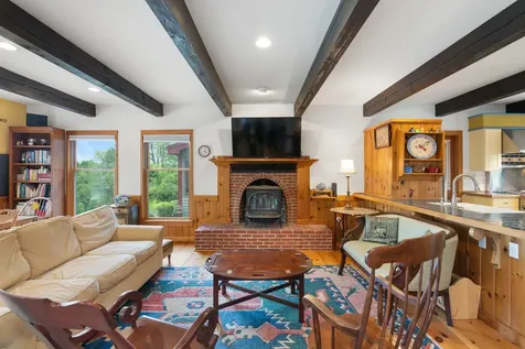 104 Juniper Ridge Road Brattleboro VT 05301