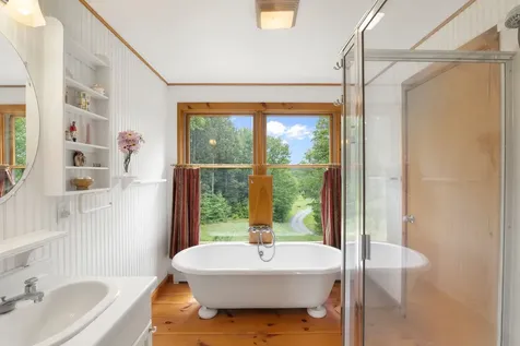 104 Juniper Ridge Road Brattleboro VT 05301