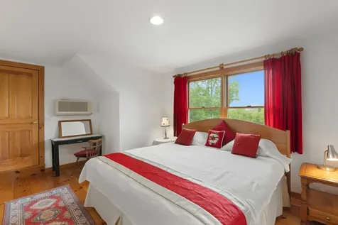 104 Juniper Ridge Road Brattleboro VT 05301