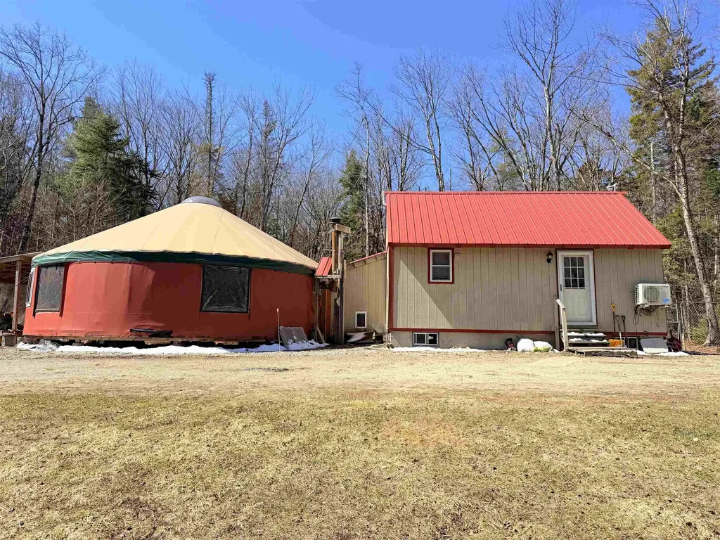 34 South Road Lempster NH 03605