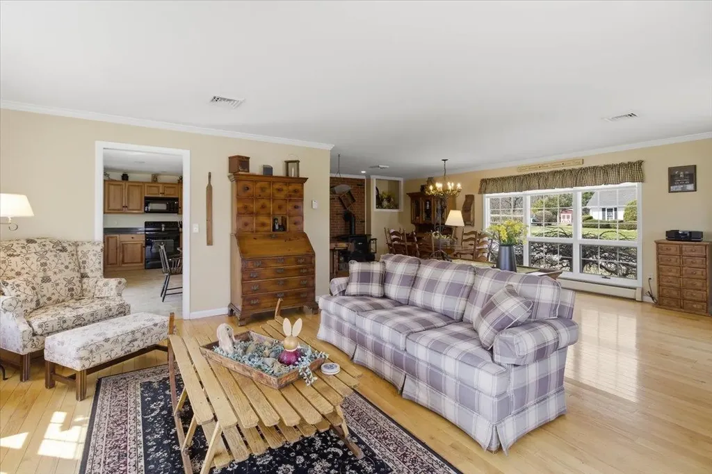 4 Stonehedge Drive Bennington VT 05201