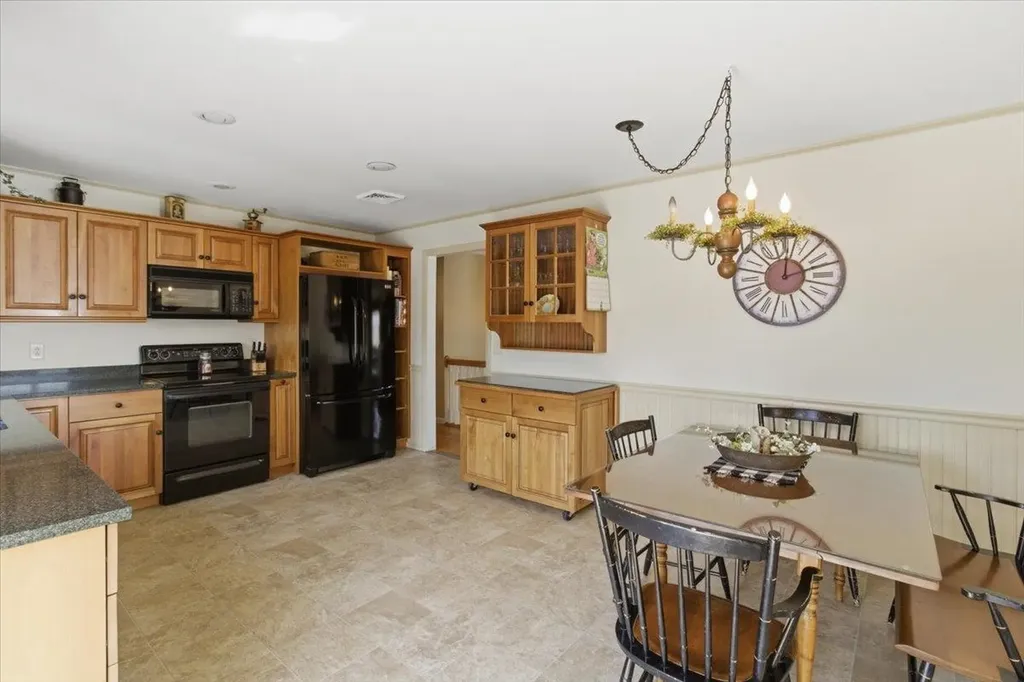 4 Stonehedge Drive Bennington VT 05201
