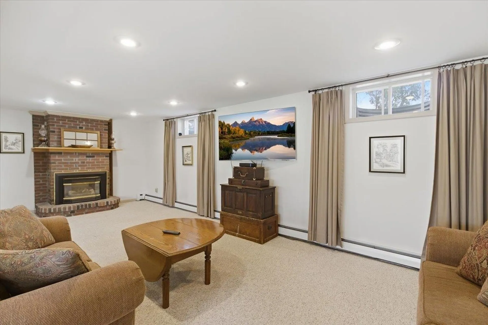 4 Stonehedge Drive Bennington VT 05201
