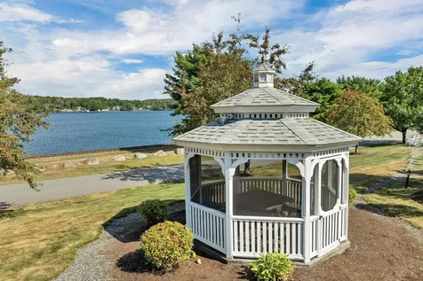 23 Rose Point Laconia NH 03246