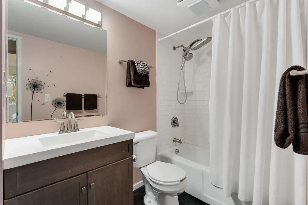 102 Upper Phase Road Warren VT 05674