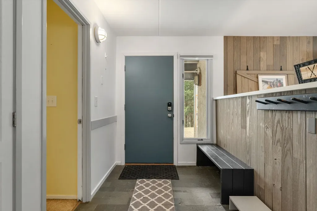 102 Upper Phase Road Warren VT 05674