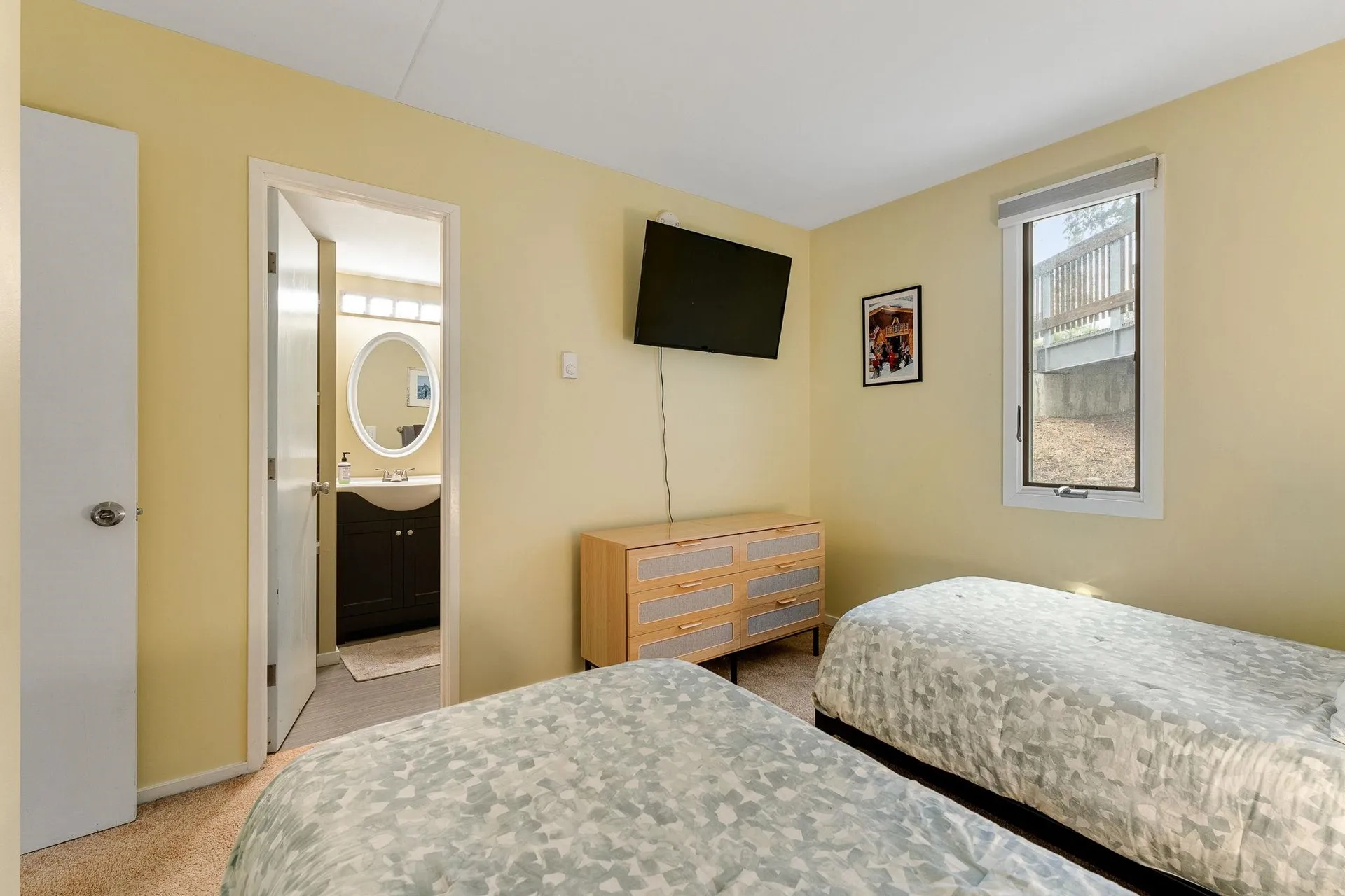 102 Upper Phase Road Warren VT 05674