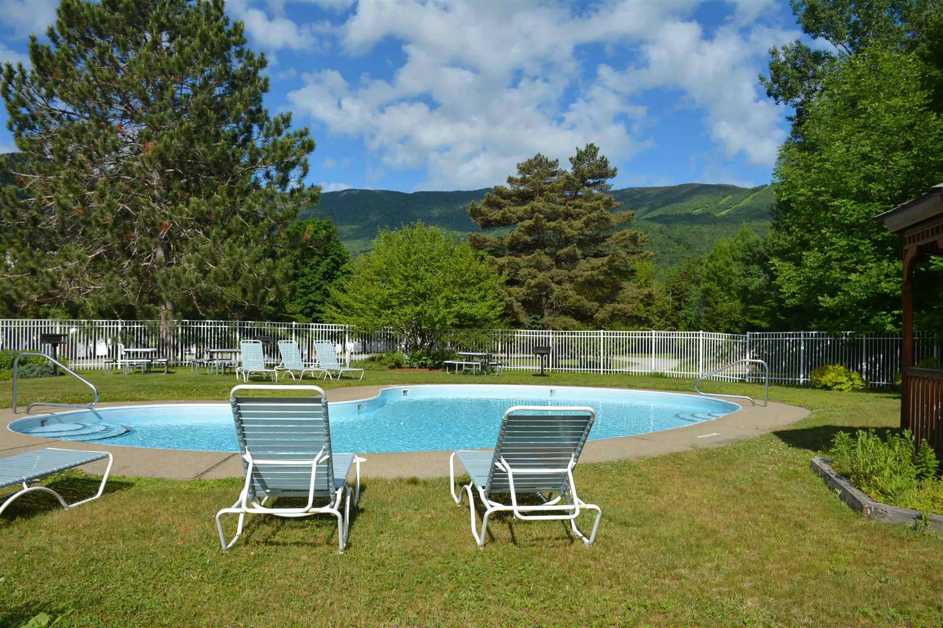 102 Upper Phase Road Warren VT 05674