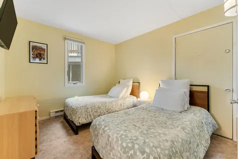 102 Upper Phase Road Warren VT 05674
