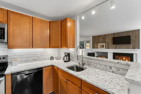102 Upper Phase Road Warren VT 05674
