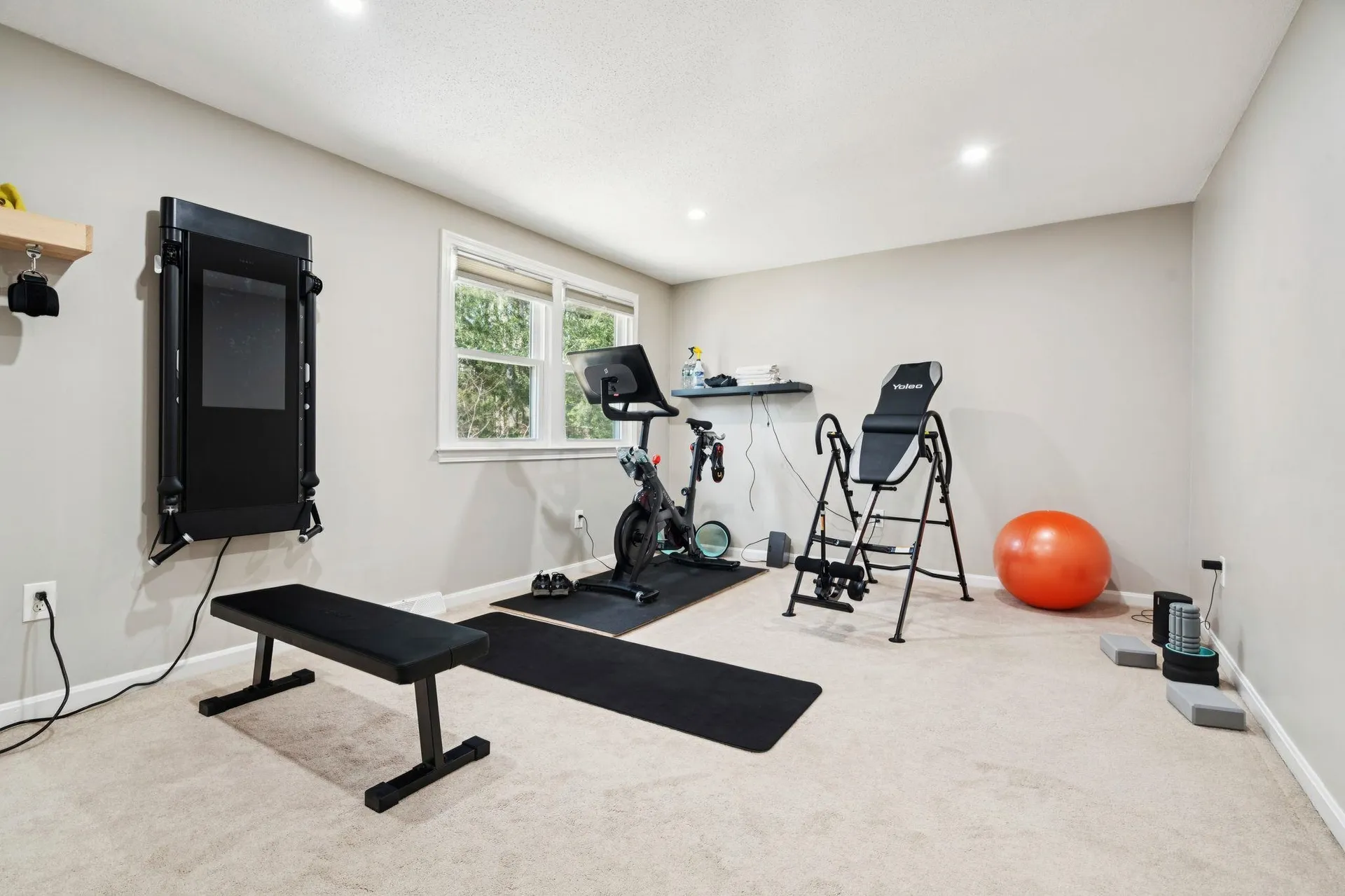 10 Hampton Drive Nashua NH 03063